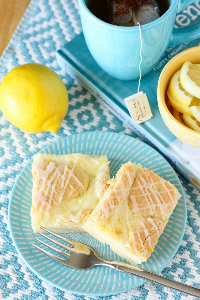 Lemon Cheesecake Kuchen Bars