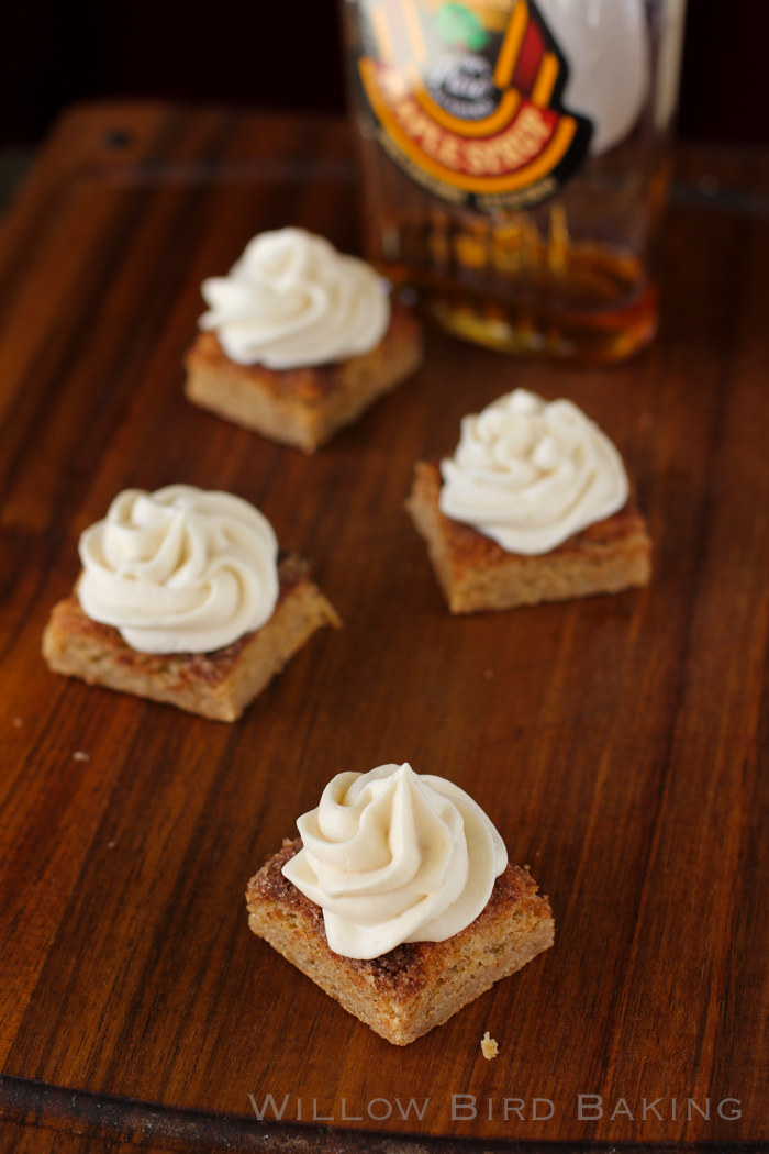 Maple Cream Snickerdoodle Bars