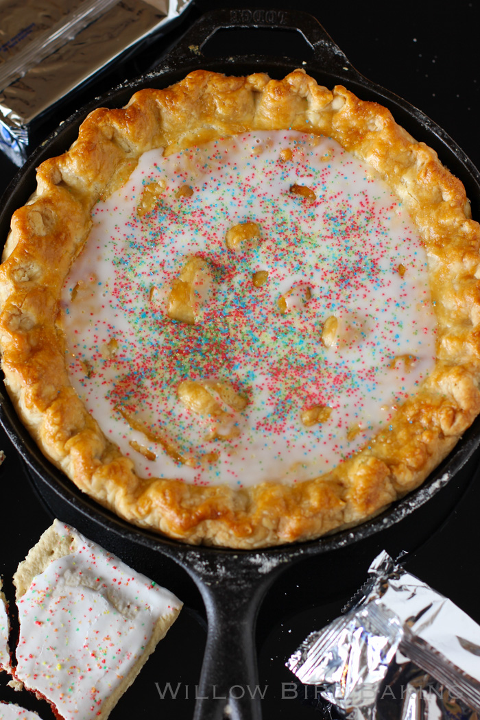 Strawberry Pop-Tart Pie