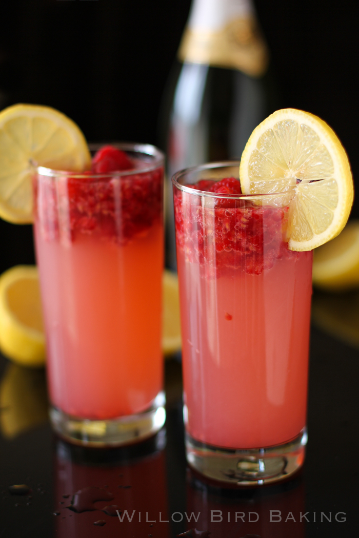 raspberry lemonade champagne smash